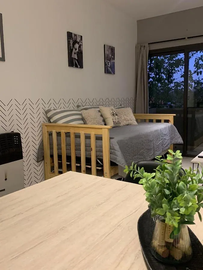 Pellegrini Apartments Mendoza !! Estupendos Departamentos Con Cochera Privada Cercanos A Parque Gral San Martin 0*,  Аргентина