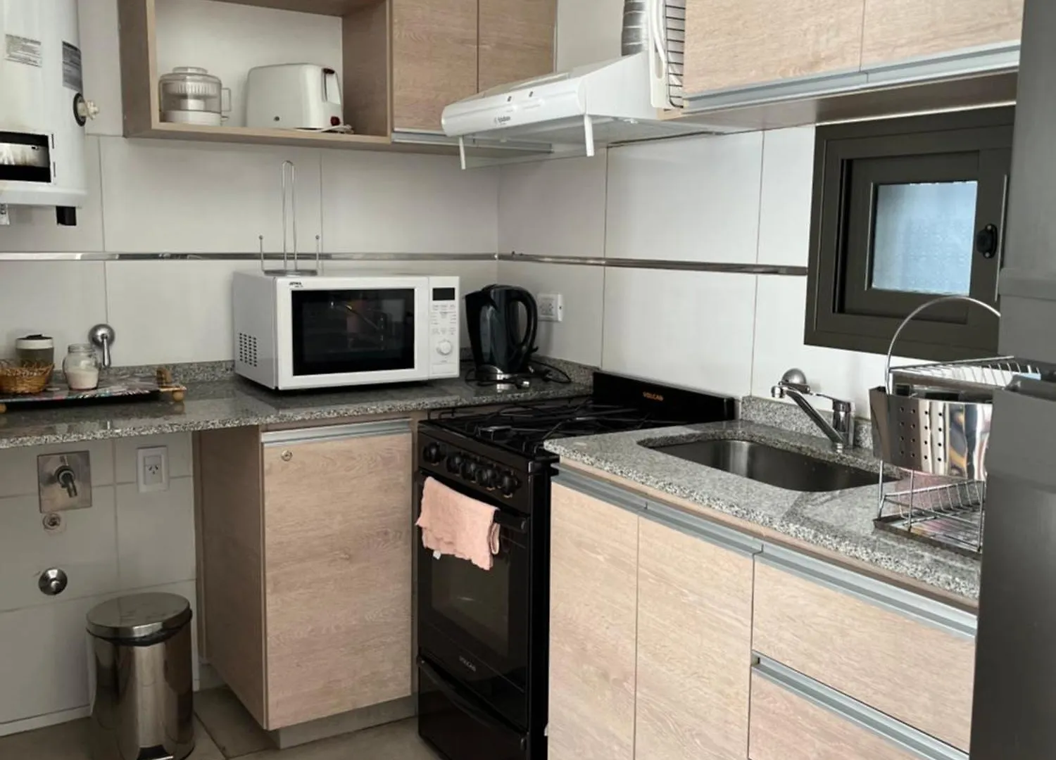 Pellegrini Apartments Mendoza !! Estupendos Departamentos Con Cochera Privada Cercanos A Parque Gral San Martin